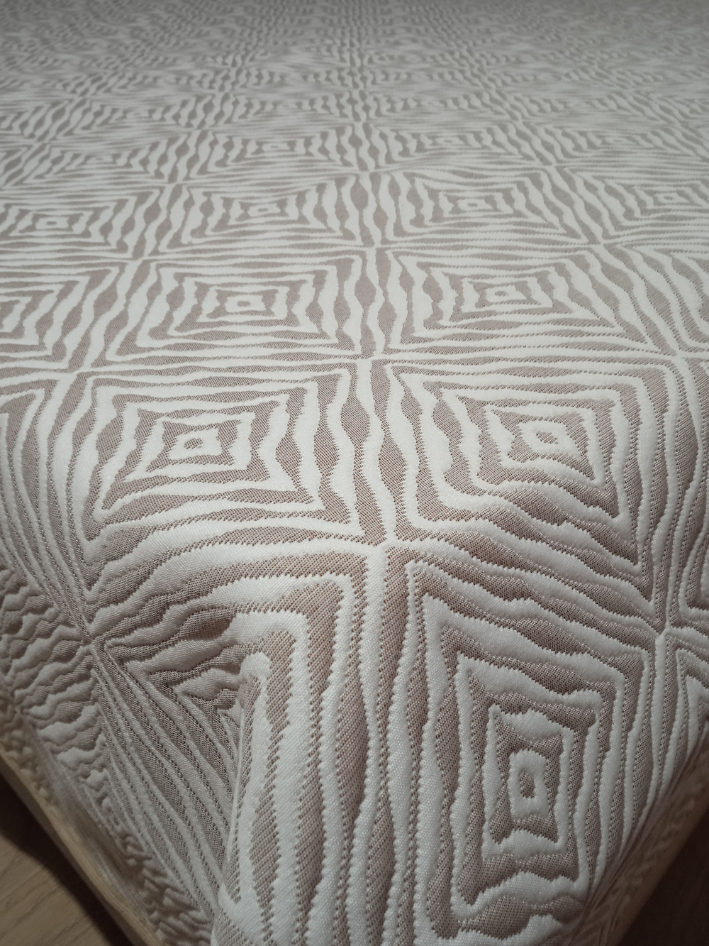 Покрывало жаккардовое двухстороннее Нежность 487-16 беж,белый 1,5 (150х200)