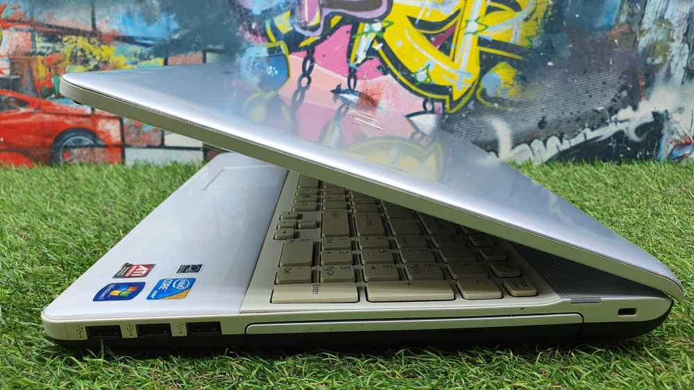 Ноутбук Sony 4 ядра покупка/продажа