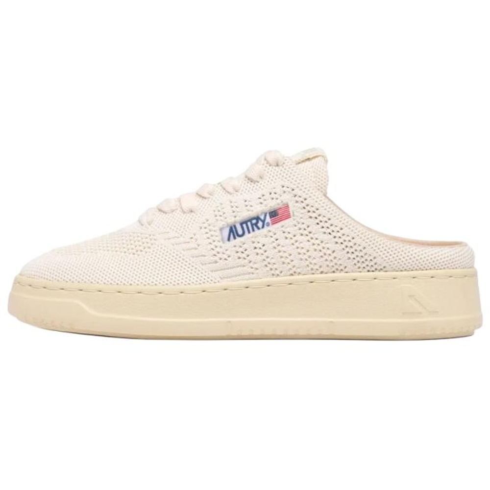 AUTRY Medalist Closed Toe Slippers Women"s