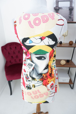 Платье с красивым принтом 44 размер