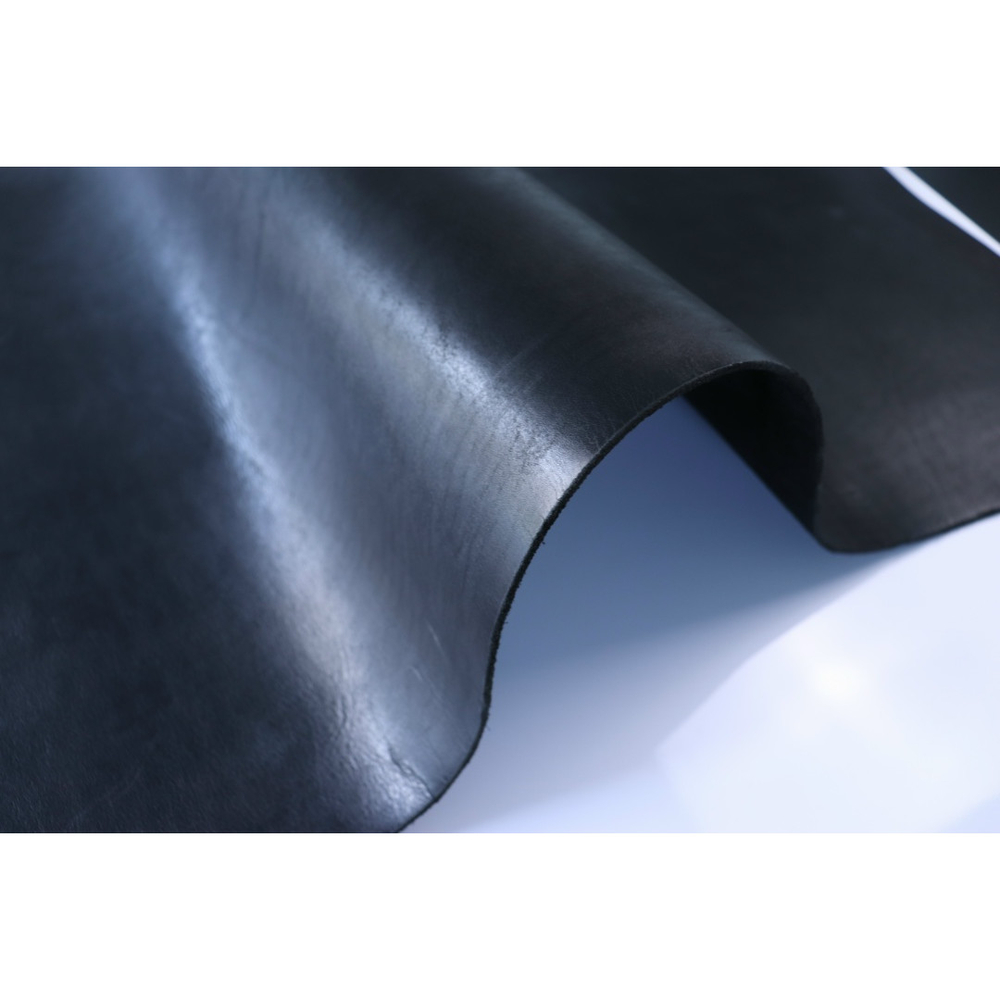 3,6-4,0 Чепрак черный с восковым покрытием