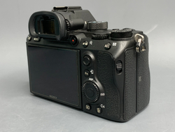 Sony A7 III 27.200 кадров