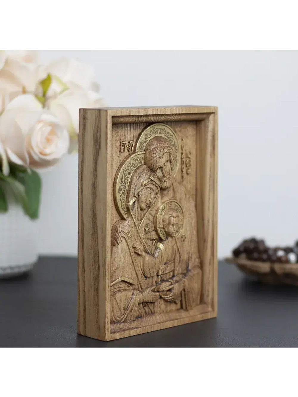 Святое семейство икона деревянная резная, ясень (2)