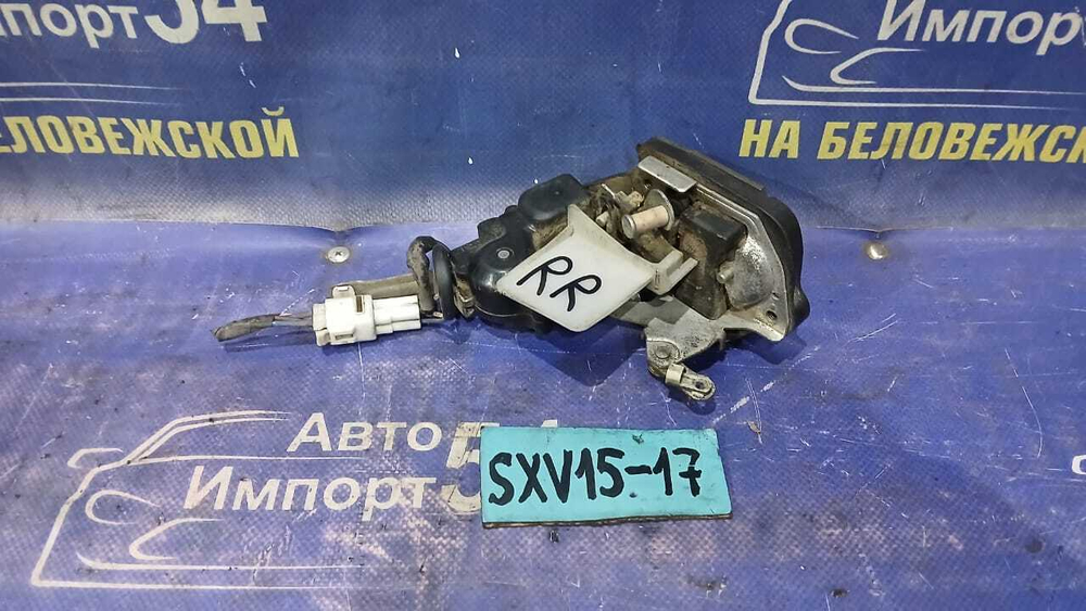 Замок двери задней правой TOYOTA SCEPTER 1994