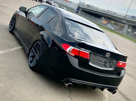 Козырек на заднее стекло Honda Accord 8 широкий (черный глянец)