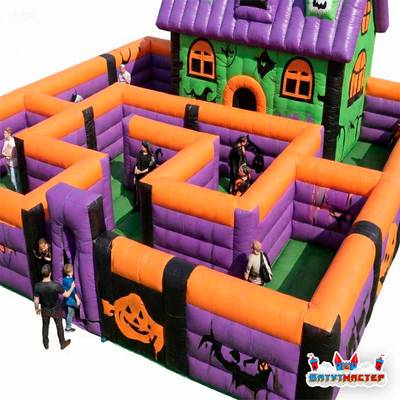 Надувной дом с привидениями «Конфеты или жизнь», 12×12×4,5 м