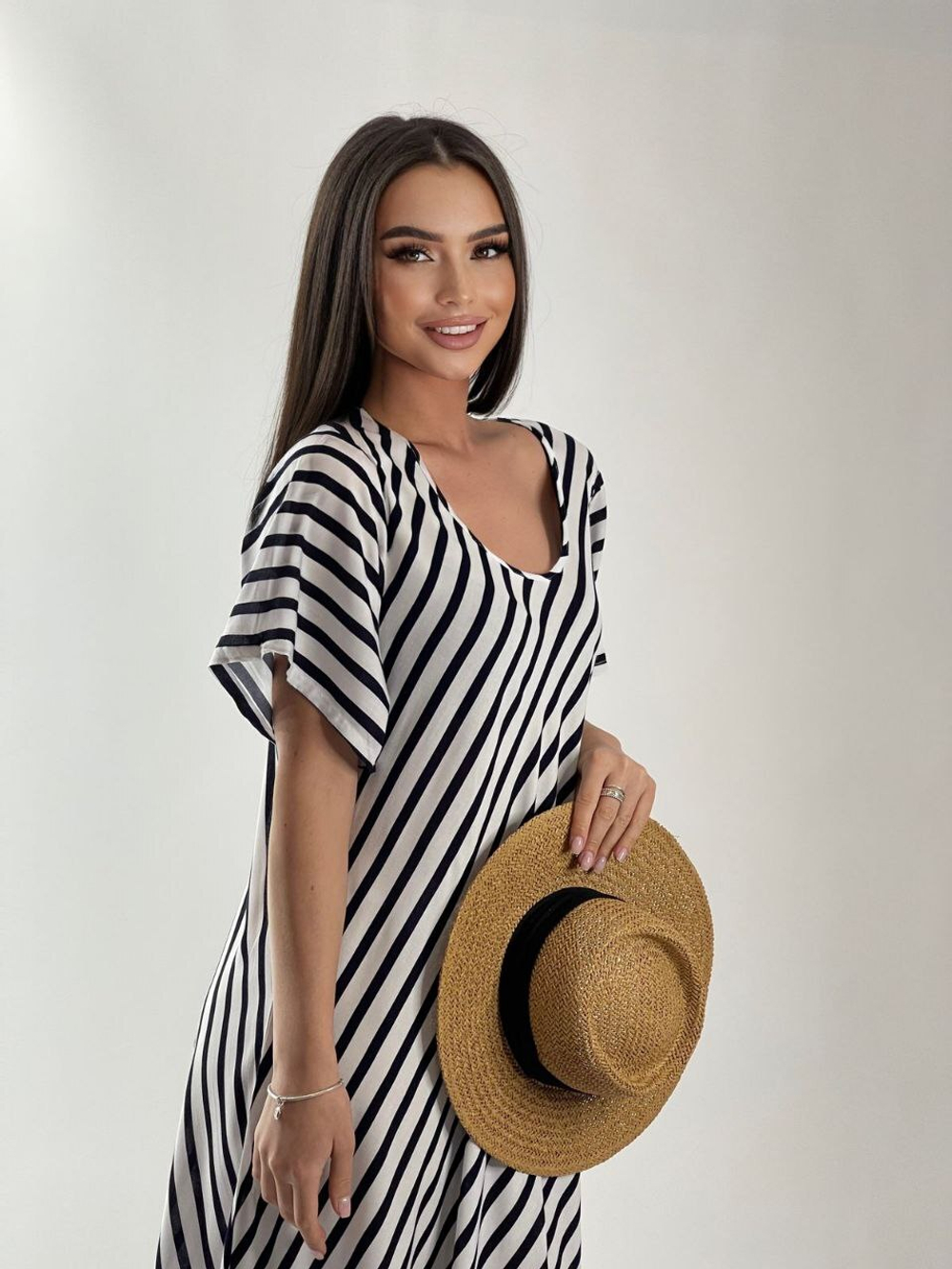 [m]Платье прямое "полоска" П09