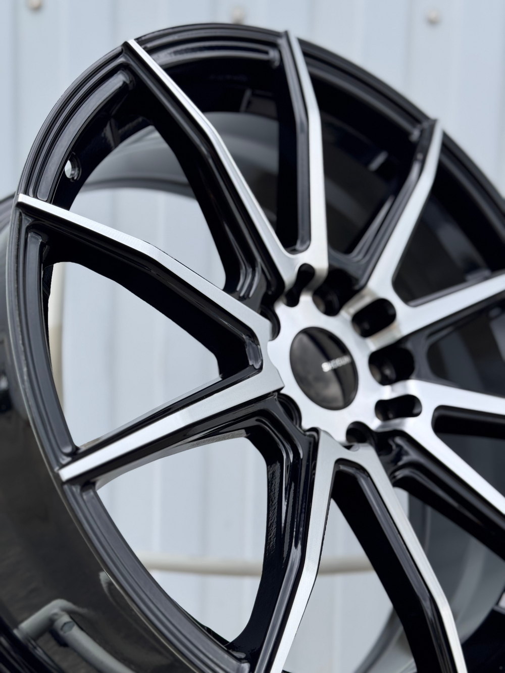 Диск Литой Shogun S10 7.0 х R16 5x100/114.3 ET30 BMF