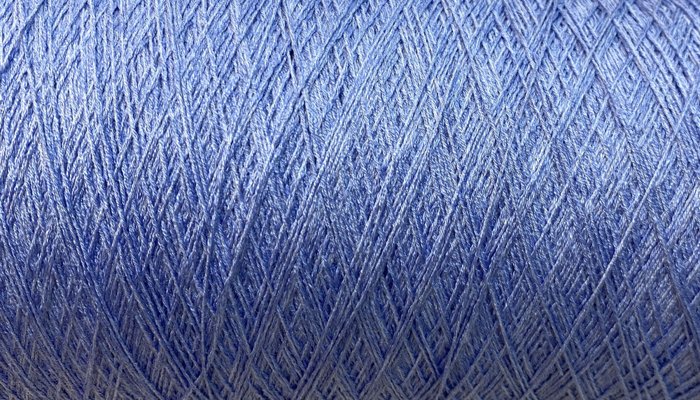 пряжа на бобине (Италия) 100% шелк 100 г-1500 м. 260 г