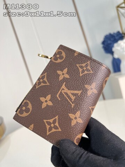 Louis Vuitton Lisa Wallet