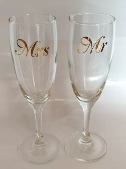 Свадебные бокалы  для молодоженов Mr. Mrs.