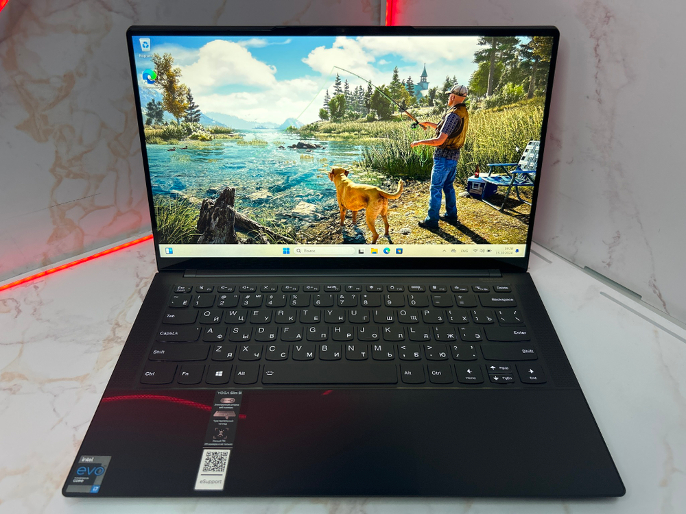 Ноутбук Lenovo Yoga Slim 9i 14ITL5 (82D1003CRU) 14"/Intel Core i7-1165G7 /RAM 16GB/SSD 2048GB/ Intel Iris Xe Graphics/3840x2160 4K UHD/IPS/Windows11/Подсветка кл-ры: LED/черный