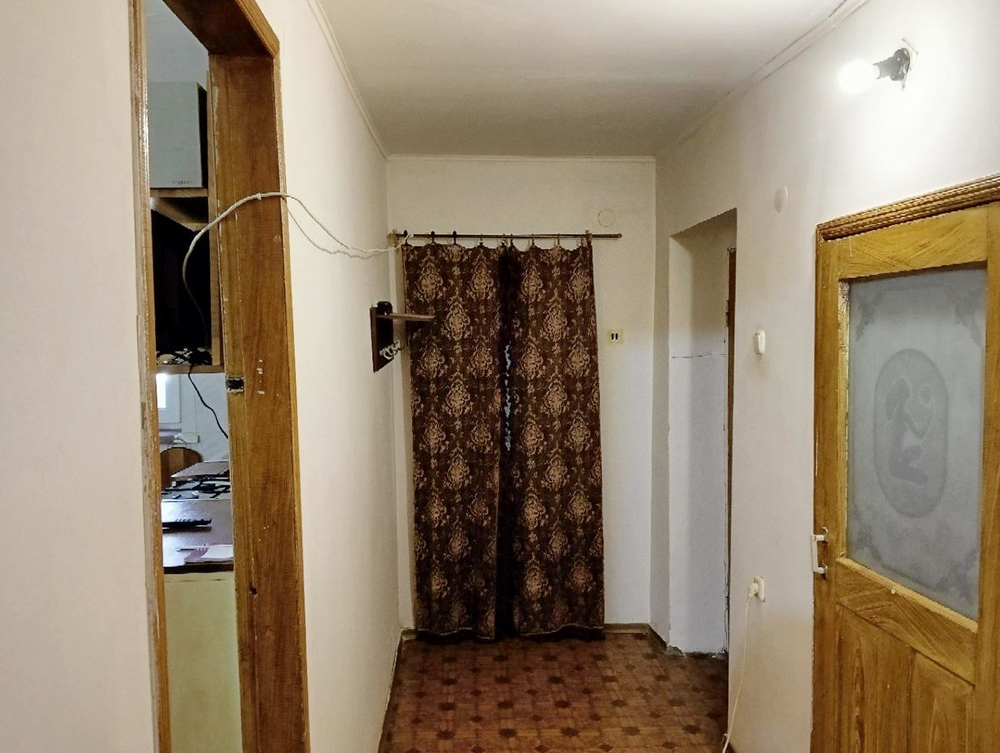 2х этажный дом в районе СШ 5 г.Славянск - на - Кубани.