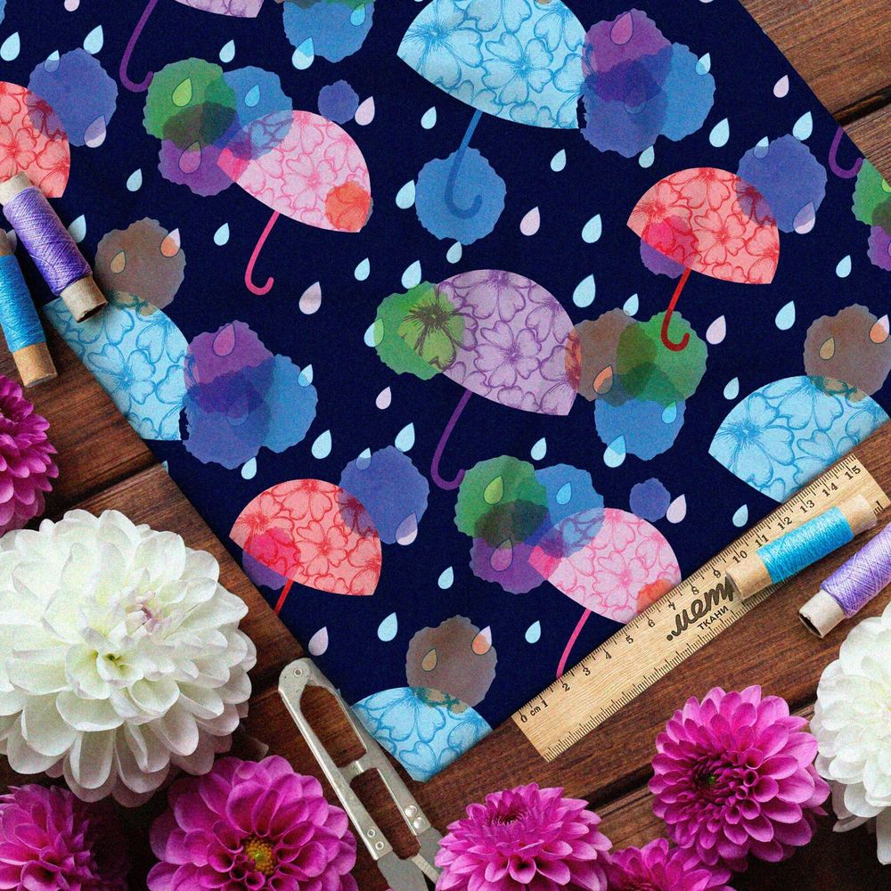 Ткань оксфорд 600 разноцветные зонтики на тёмно-синем фоне