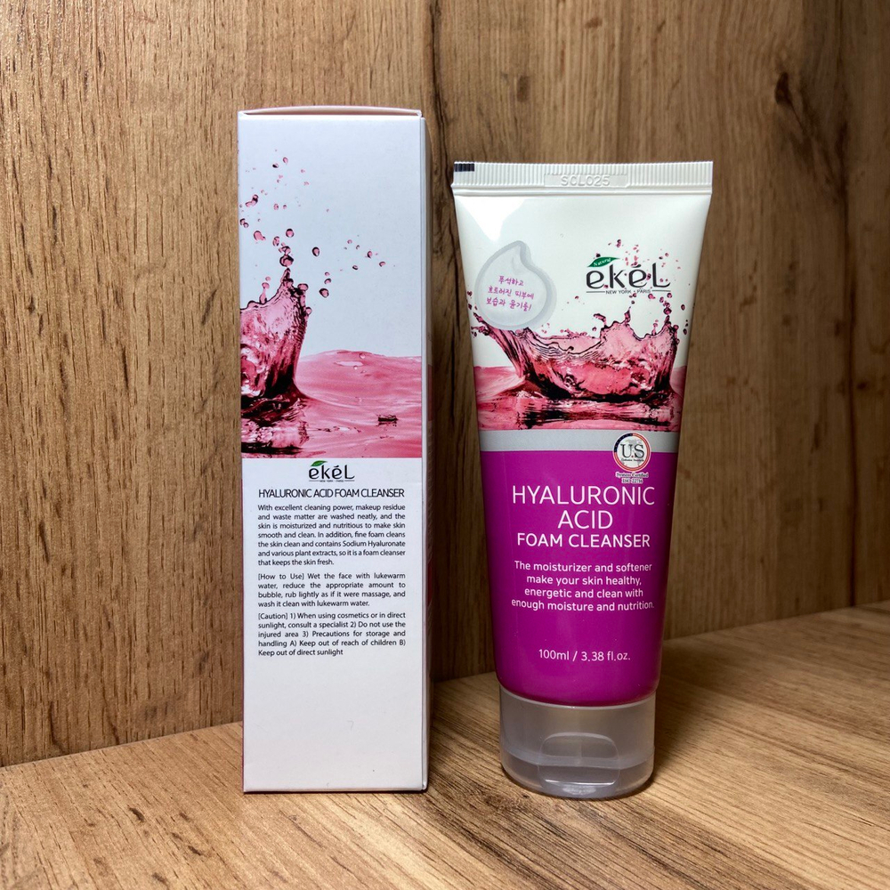 Ekel Hyaluronic Acid Foam Cleanser