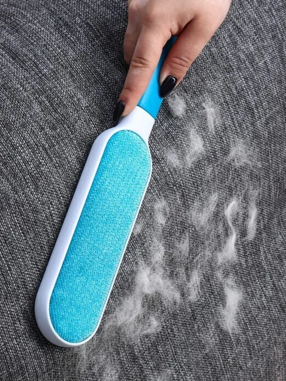 Щётка для удаления шерсти и волос с одежды и мебели с ручкой 33×7,5×5 см, цвет синий