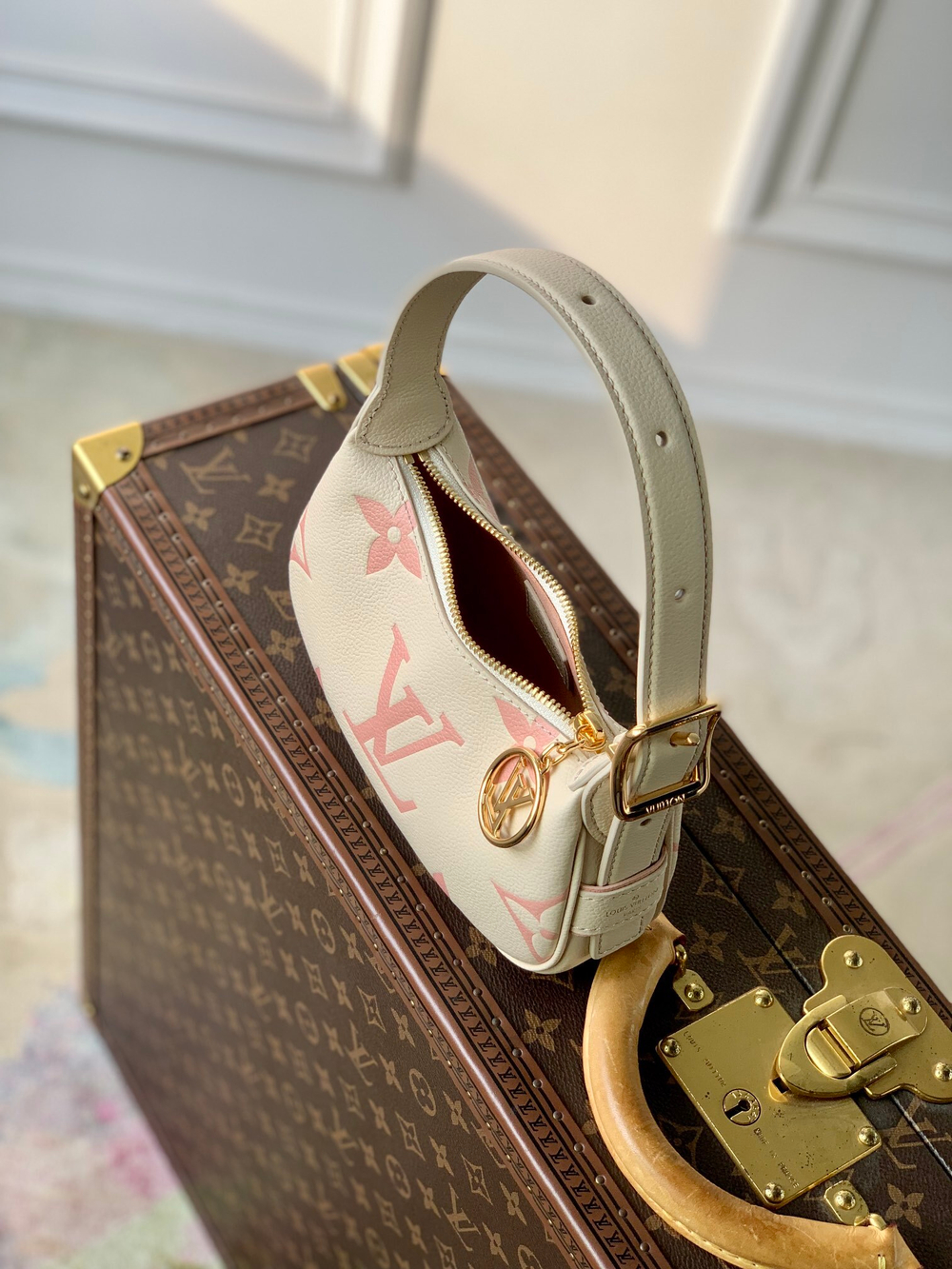 Louis Vuitton Bagatelle BB