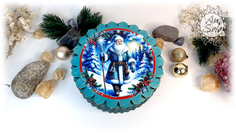 Большая деревянная шкатулка "Дед Мороз"