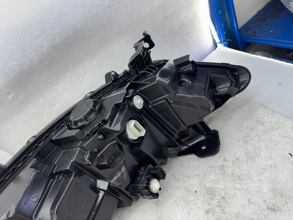 Блок фары LED оригинал Honda Accord 10 поколение