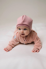 Шапка утеплённая из футера (пудра)