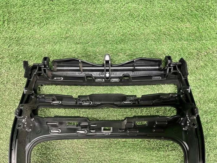 Декоративная накладка салона Mercedes E C238 16-23