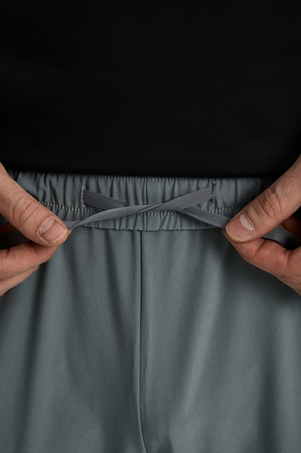 Брюки текстильные ANTA RUNNING Woven Track Pants