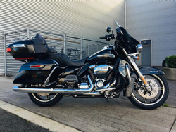 Ultra Limited, Harley-Davidson (FLHTK), 2021 vivid black