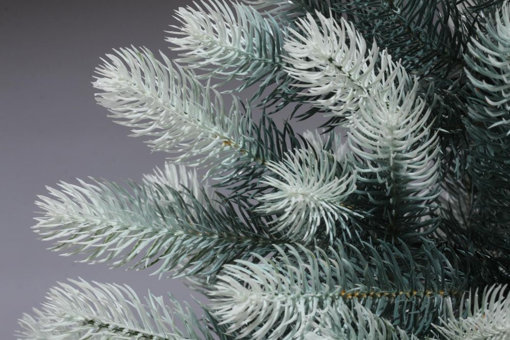 Ель искусственная «Русская Императрица голубая с белыми кончиками» (Литая хвоя) 150 см / 1,5 м