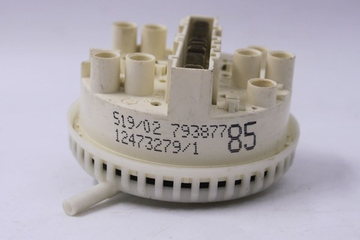 Датчик уровня воды (прессостат) 12473279/1 стиральной машины Electrolux, Aeg, Zanussi