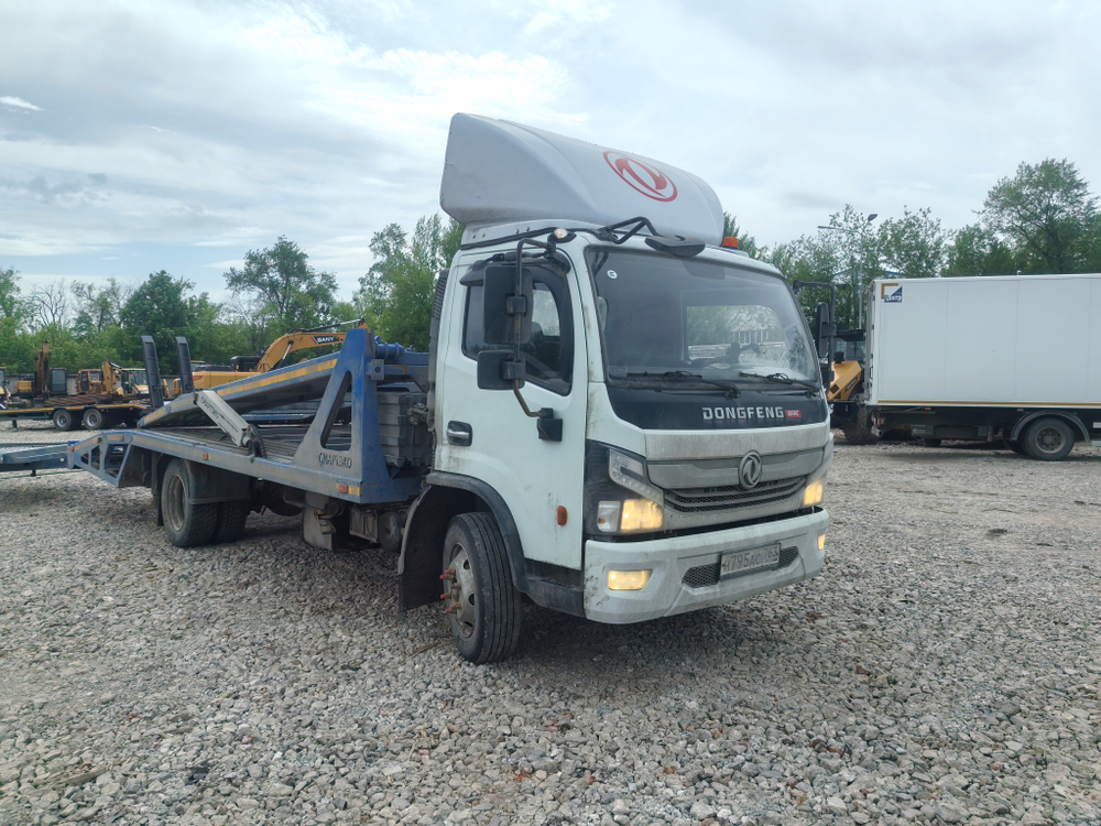 DongFeng C100 Эвакуатор SMA692 (Дизельный, 3.8 л, 152 л.с. МТ)