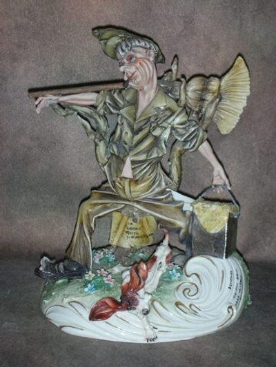 Статуэтка. Фарфор. Свободный выход. Capodimonte. Италия