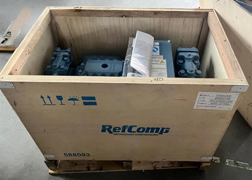 Полугерметичный поршневой компрессор RefСomp SP6H5000 с мощностью 40 л.с.