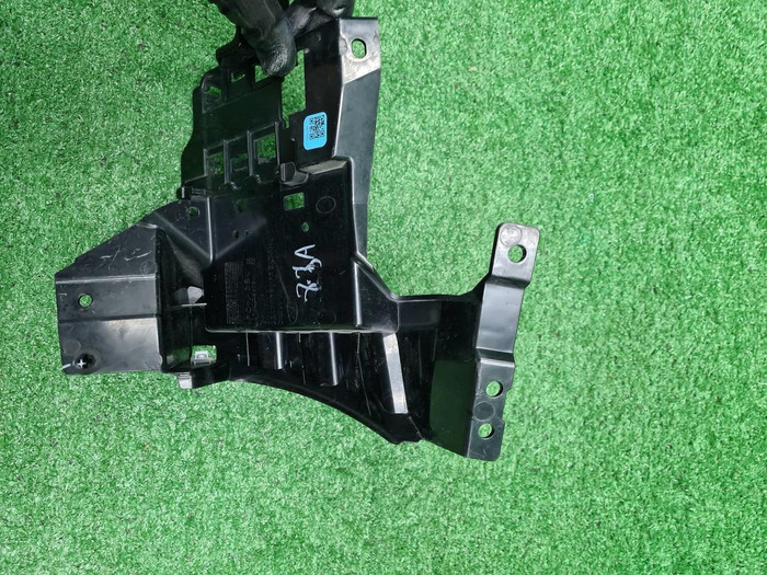 Кронштейн бампера задний LR Discovery Sport 19-нв