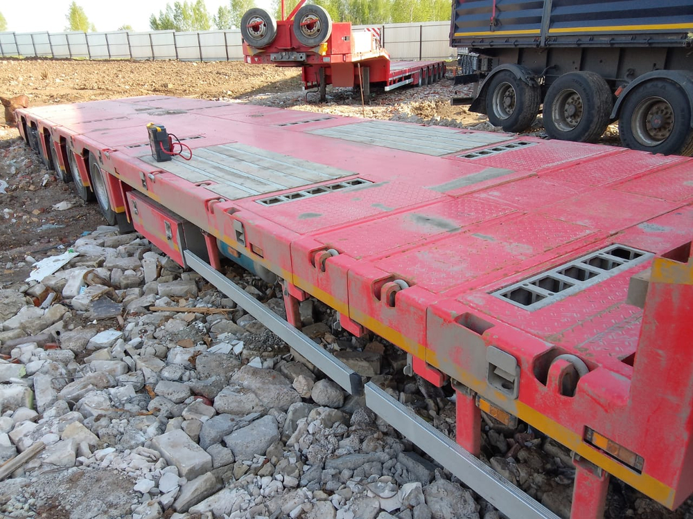 AMUR AMUR Полуприцеп тяжеловоз 5 осей LYR9806TDPW (Раздвижной)
