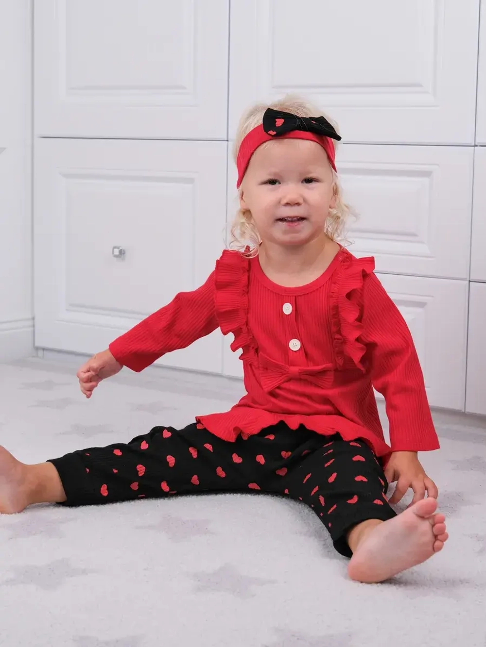 Летний костюм для девочки нарядный