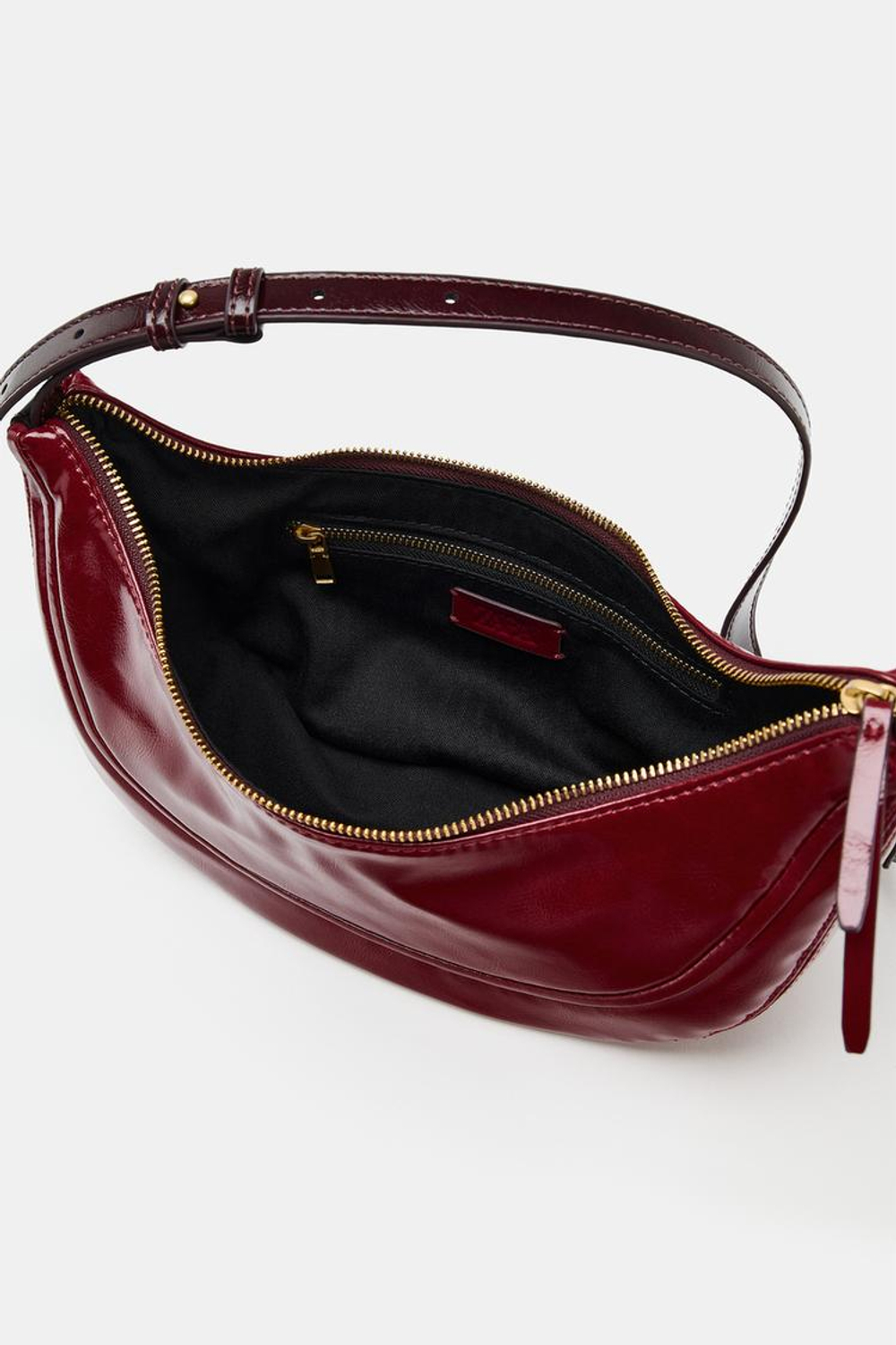 ZARA ОВАЛЬНАЯ СУМКА С ПЛЕЧЕВЫМ РЕМНЕМ, КРАСНЫЙ