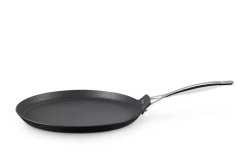 Le Creuset - Сковорода PRO 24см с антипригарным покрытием для блинов / артикул   51106240010002  / GTIN 630870272896
