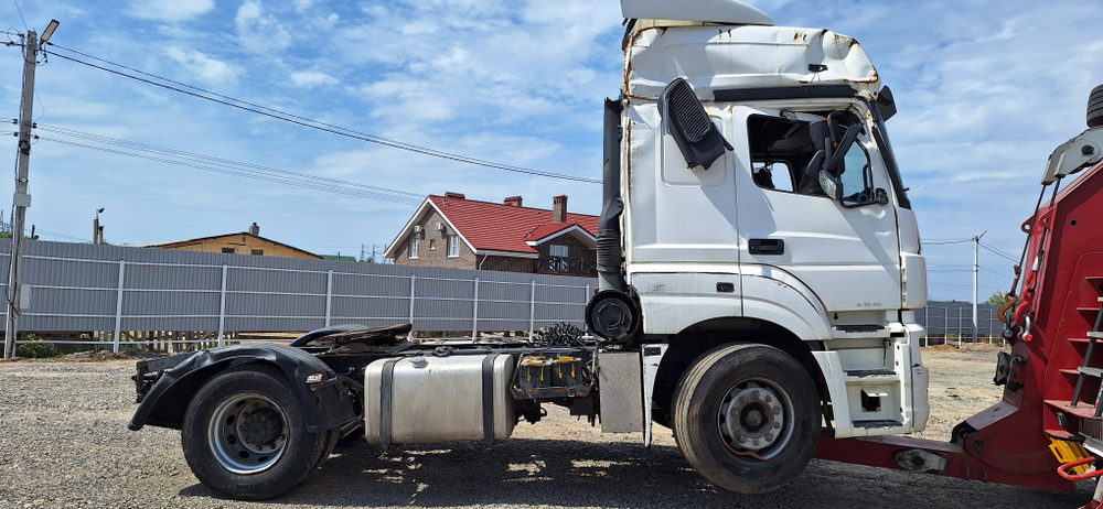 КамАЗ 5490 4x2 Седельный тягач 5490-S5 (Дизель/Газ, 12,0 л, 401 л.с., МТ)