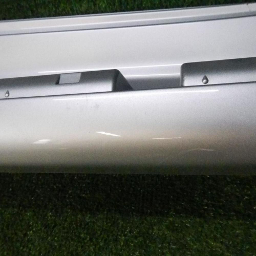 Накладка порога левая Toyota Land Cruiser 200 (2015-2021)