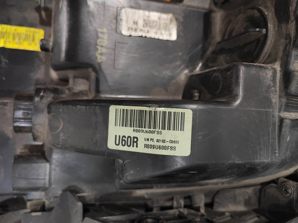 Фара правая Full Led Kia Sorento 3 Prime (UM) 17-20 Б/У Оригинал 92102C5600