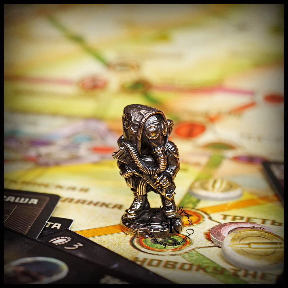 Коллекционная фигурка "Сталкер" , бронза