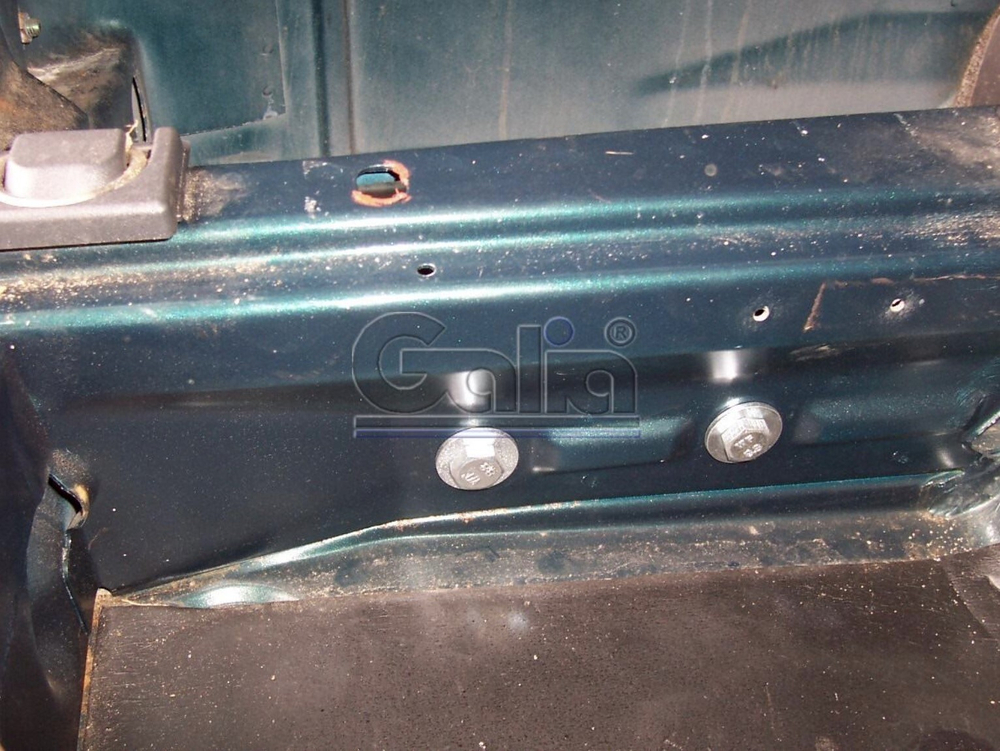 Фаркоп оцинкованный Galia M027A для Mercedes E-Class s210 универсал 1995-2002(паспорт и сертификат в комплекте)(без электрики)