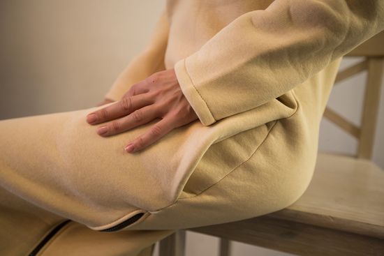 Платье из футера с начесом - Сливочное