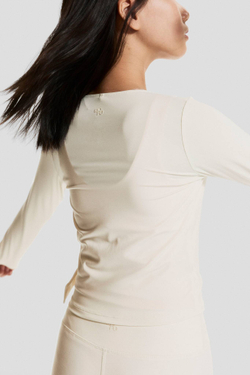 H&M Спортивный топ SoftMove™ с запахом, цвет слоновой кости