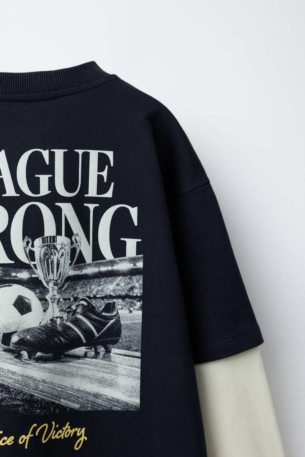 ZARA ЛОНГСЛИВ ФУТБОЛЬНЫЙ С ДВОЙНЫМИ РУКАВАМИ, МОРСКОЙ СИНИЙ