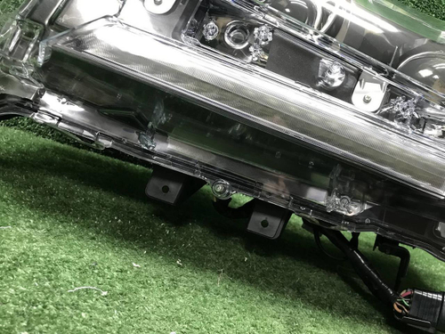Фара левая Toyota Land Cruiser 200 15-21 LED Black