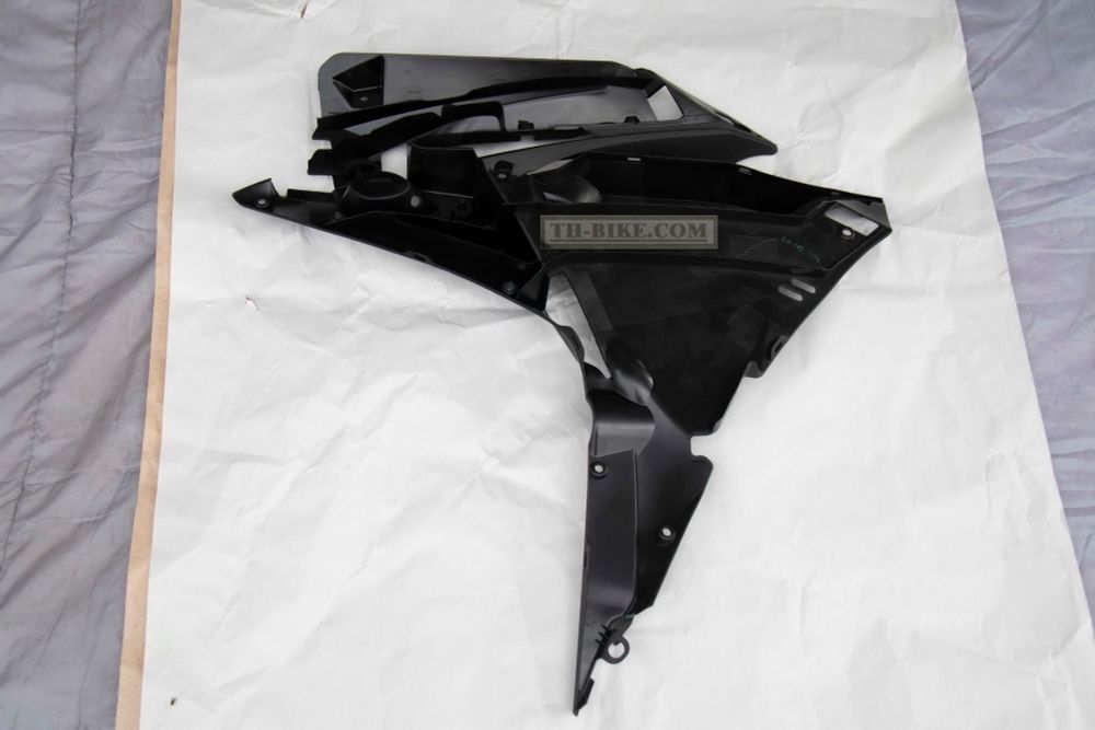 64440-MJW-J00. COWL ASSY., L. INNER. Fairing Honda CBR500 2016-2018