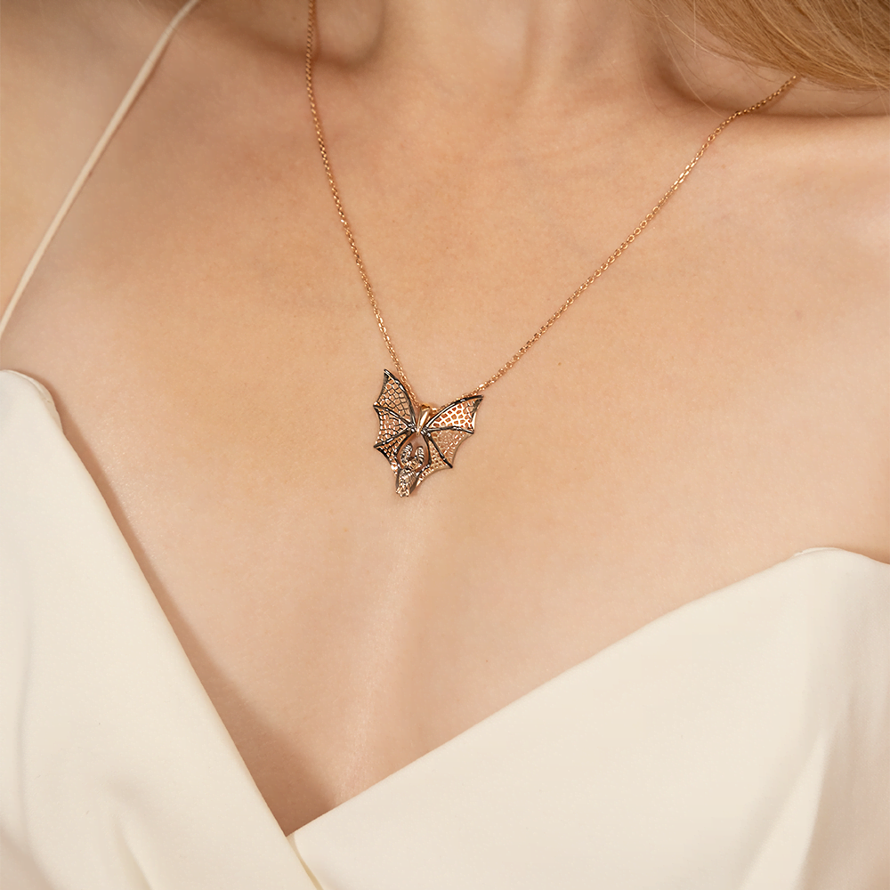 Подвеска «Летучая мышь» из красного золота