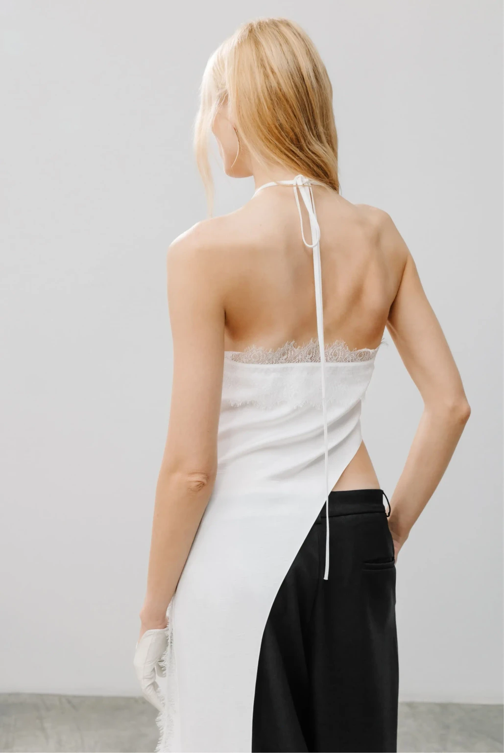 Топ с кружевом белый