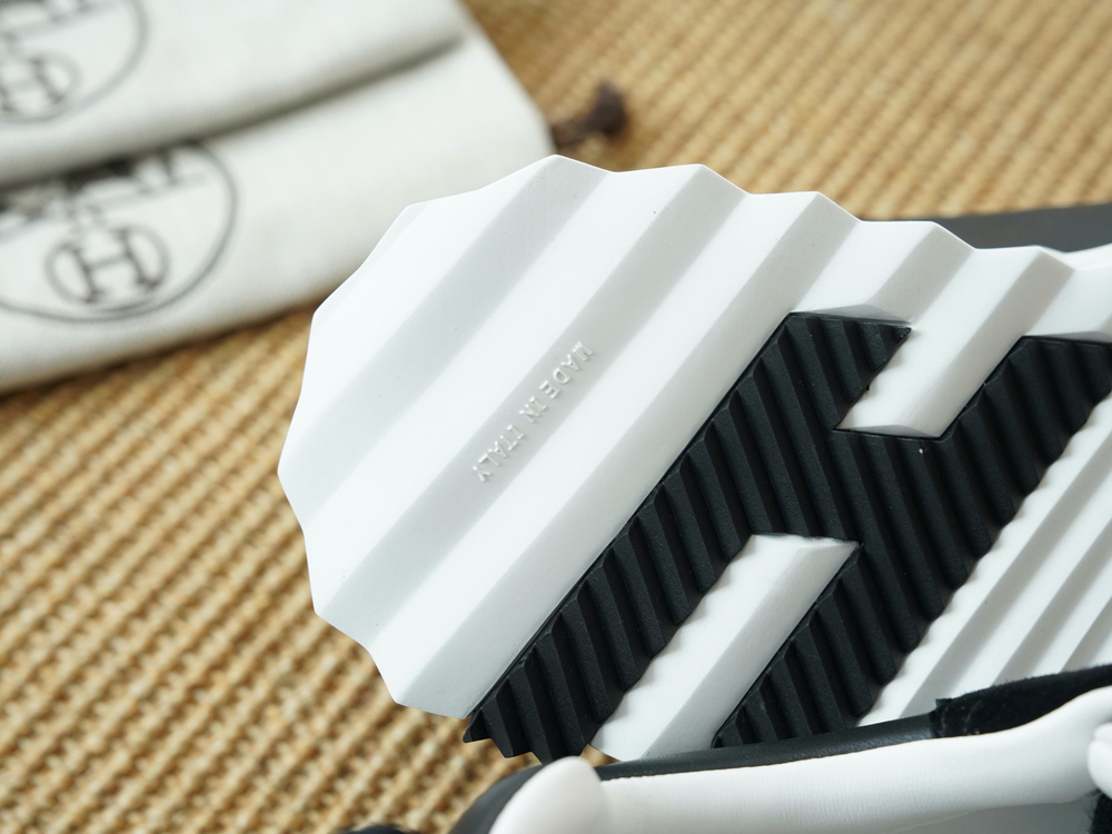 Кроссовки Bouncing